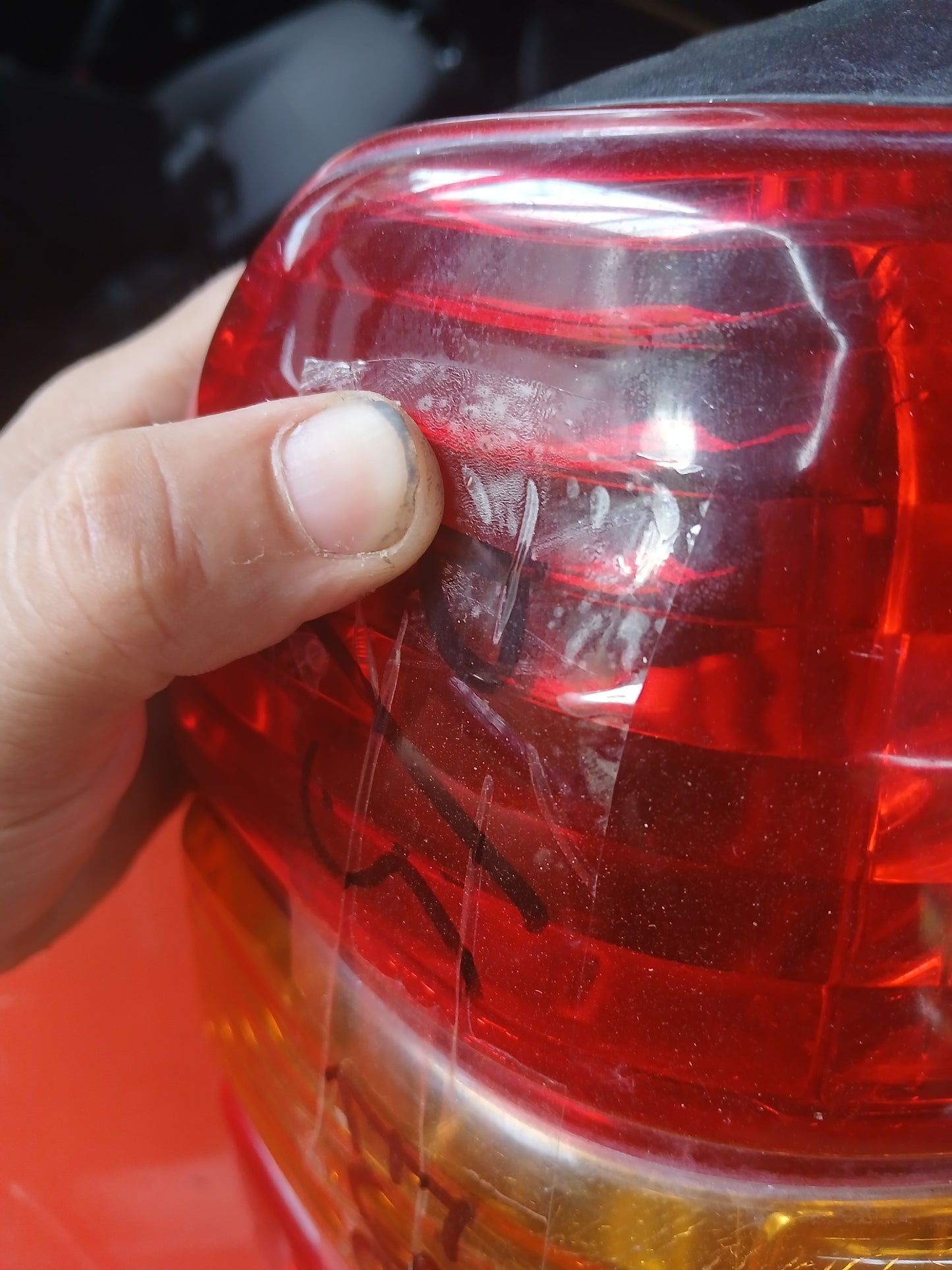 Ford Eacape Tail Light | Gen 1 | 2002 -2006 | 2.0, 2.3, 3.0