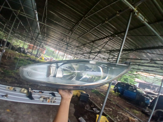 Ford Fiesta Headlight Non Smoke Type | Original Ford