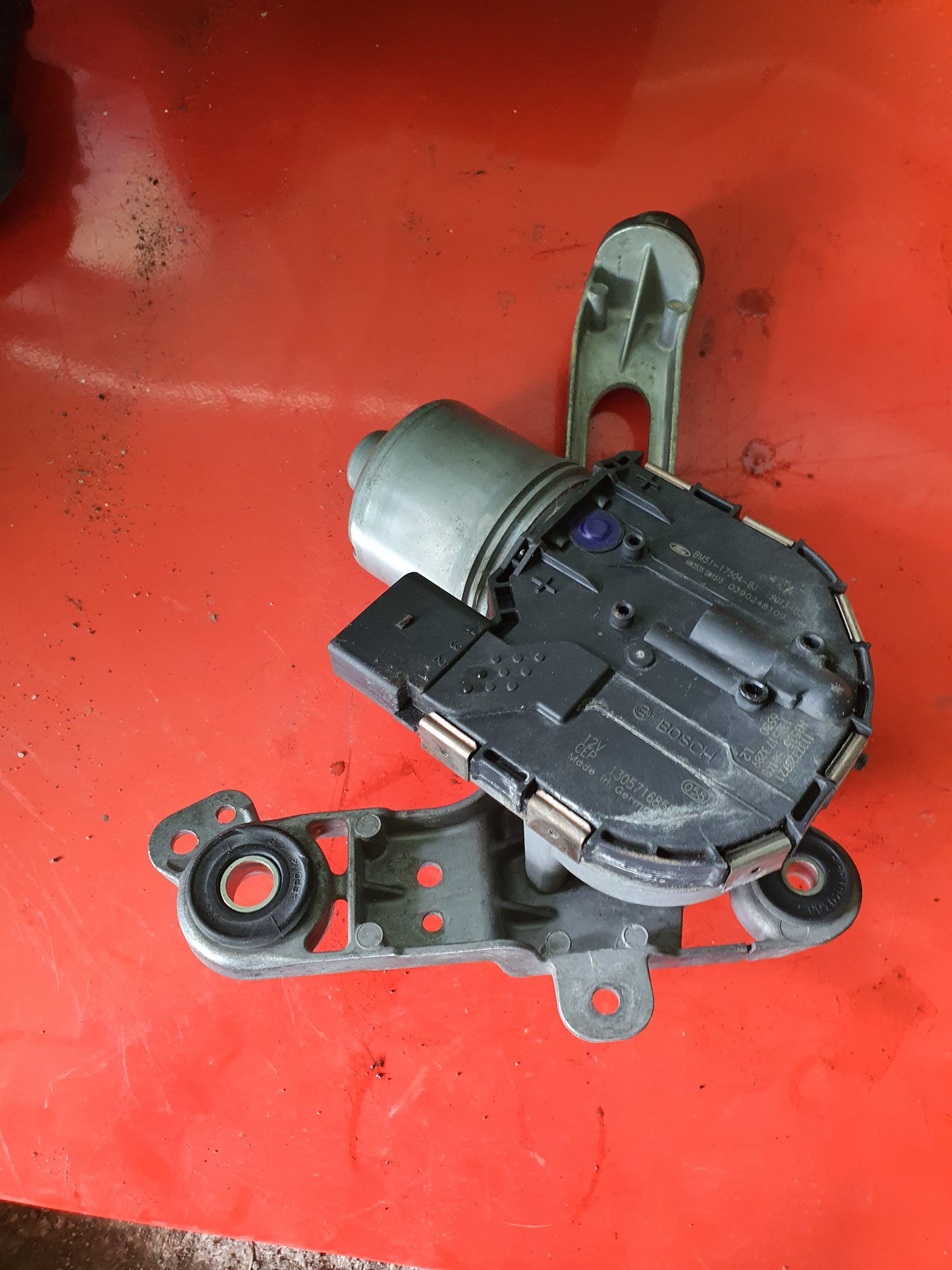 Ford Focus | Red | 2.0 | Wiper Motor