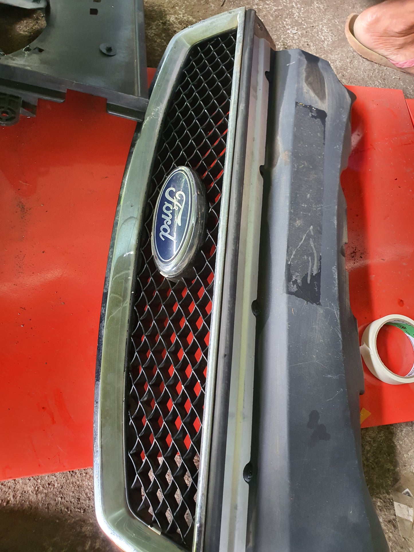 Ford Focus | 1.8 | Front Grill