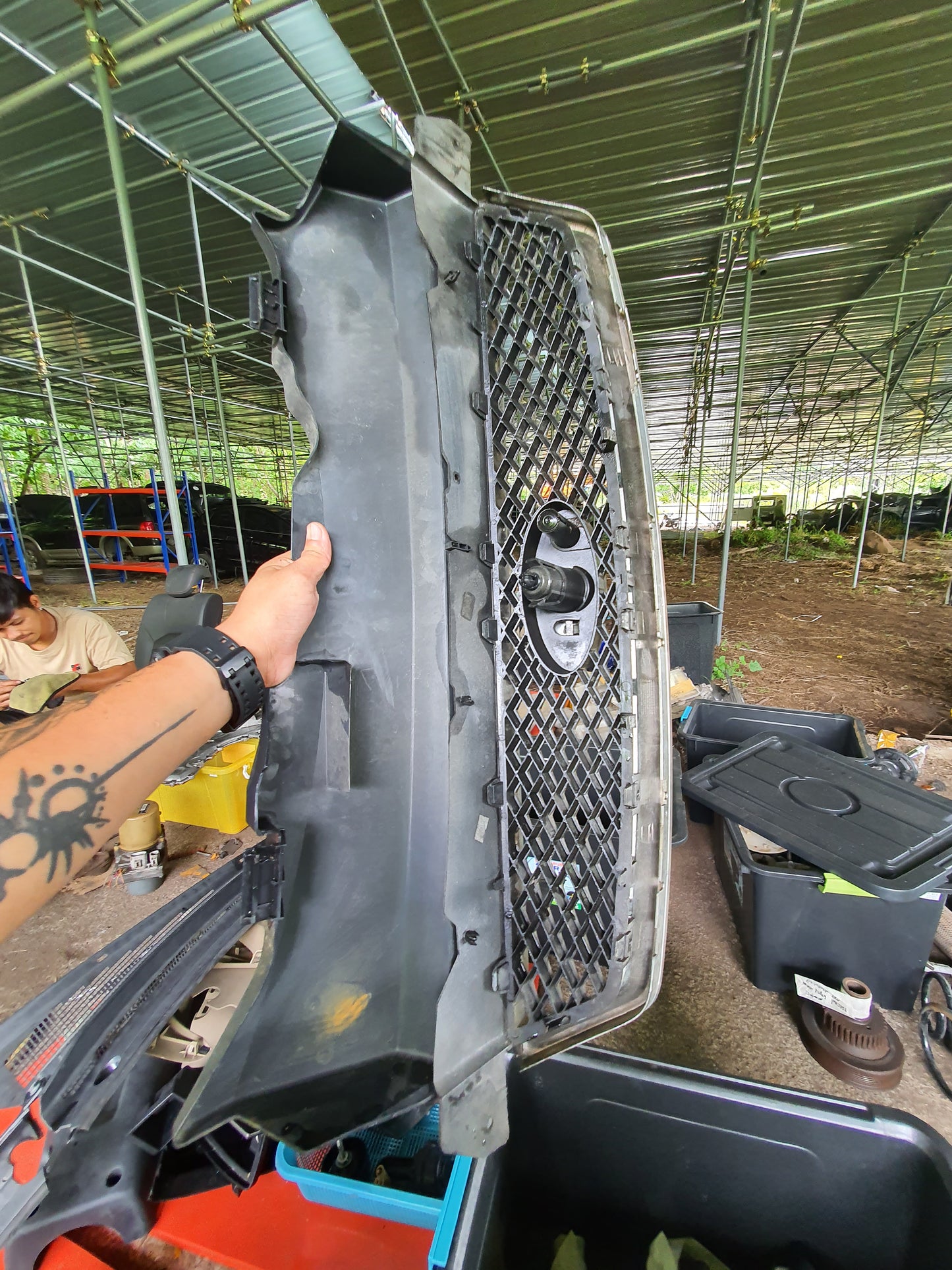 Ford Focus | 1.8 | Front Grill