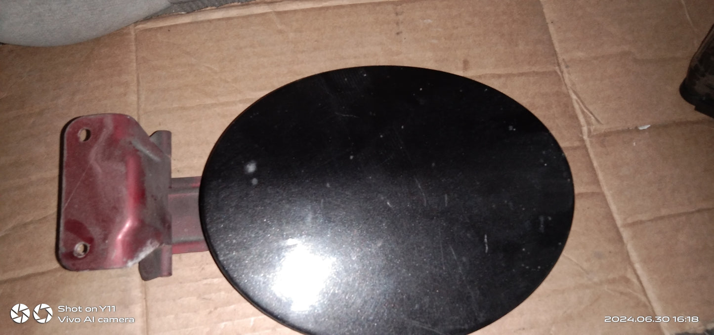 Escape 2.0 Gas Tank Cover