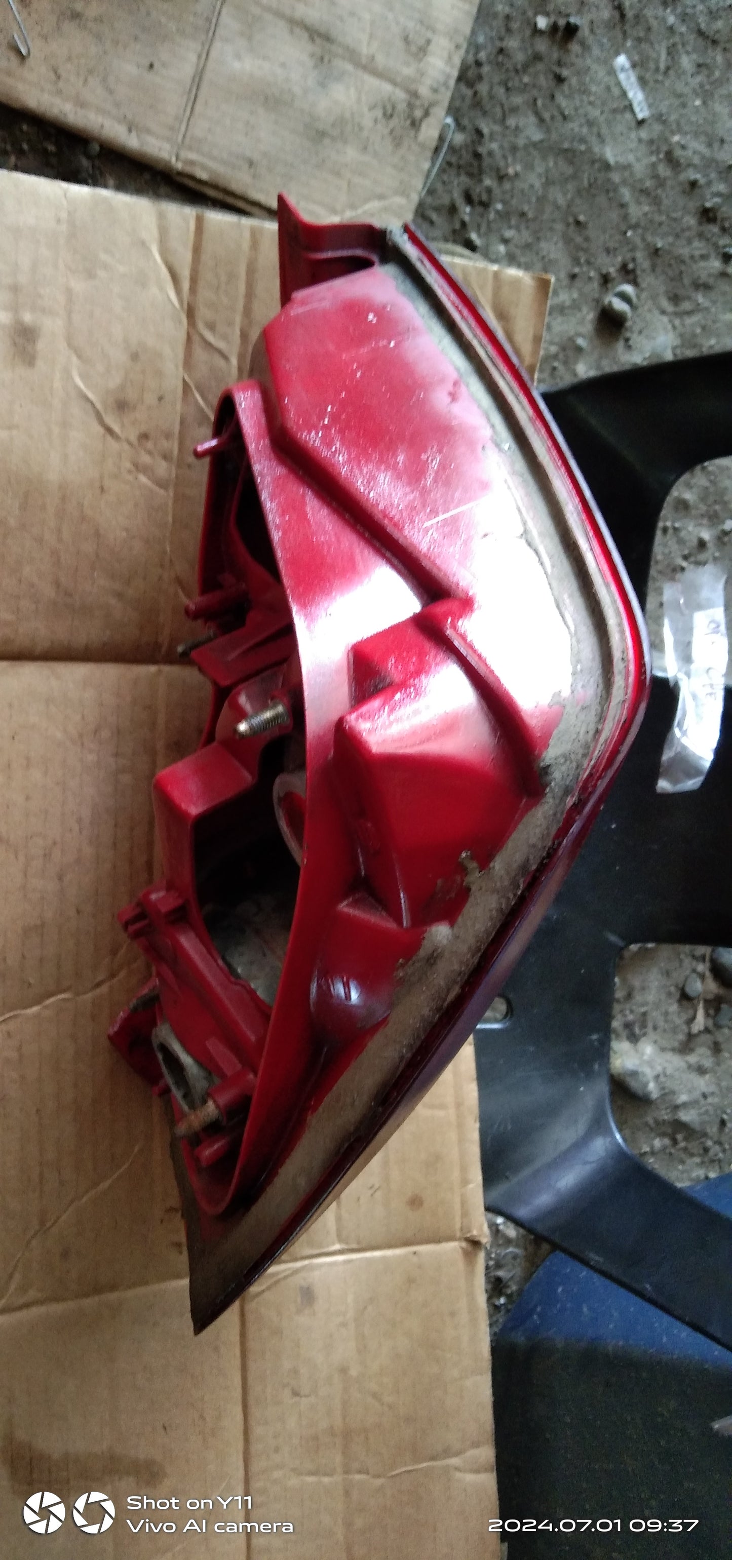 Optra Chevrolet Tail Light Without Bulb Driver Side