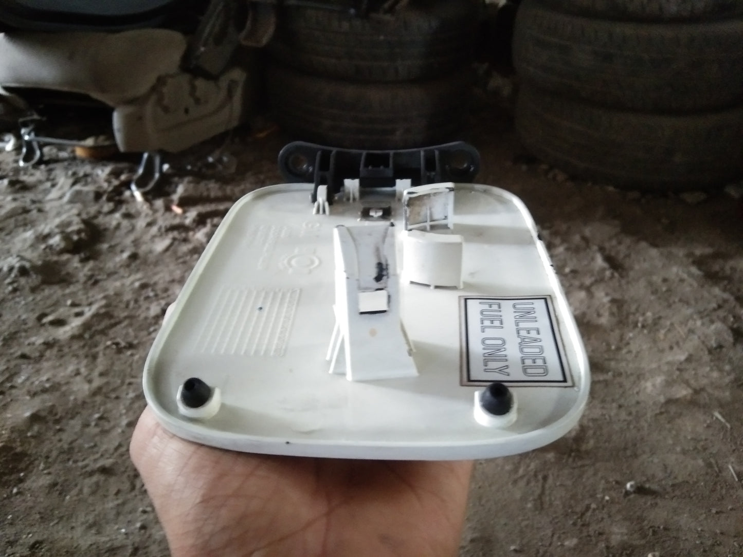 Optra Gas Tank Cover