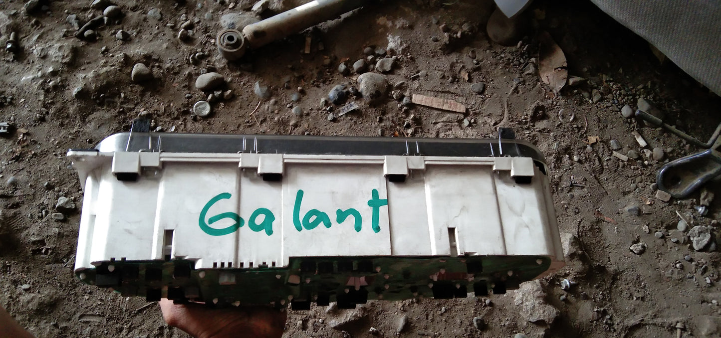 Gallant Panel Gauge