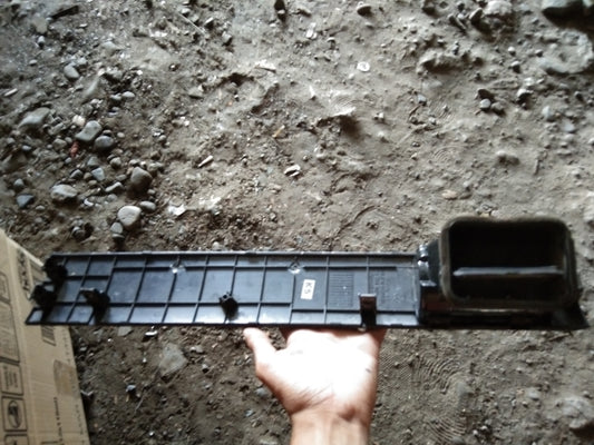 Optra 1.8 Air - Con Louver Passenger Side