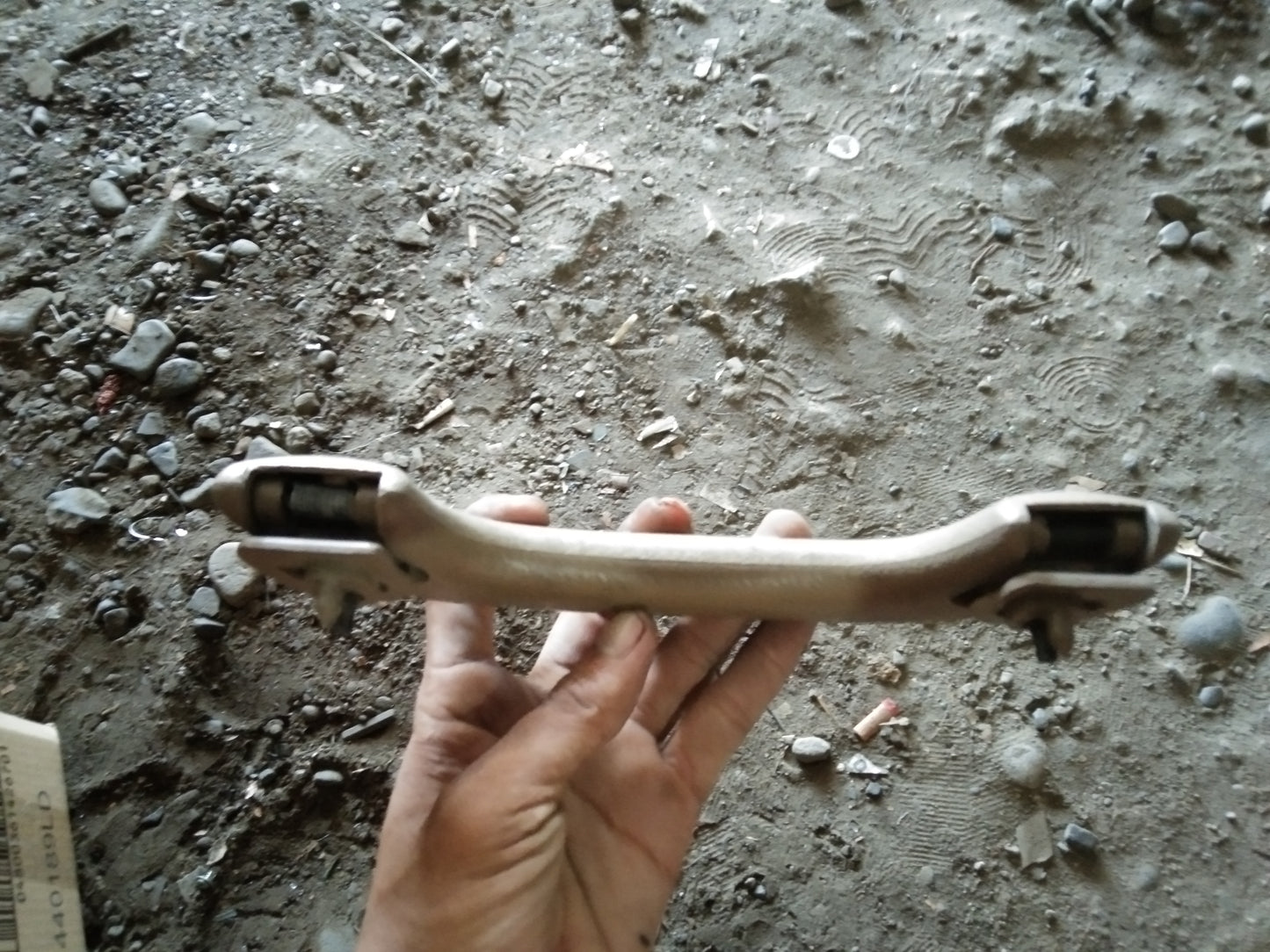 Optra 1.8 Selling Handle Rear Passenger Side