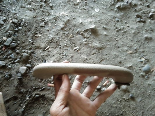 Optra 1.8 Selling Handle Rear Passenger Side