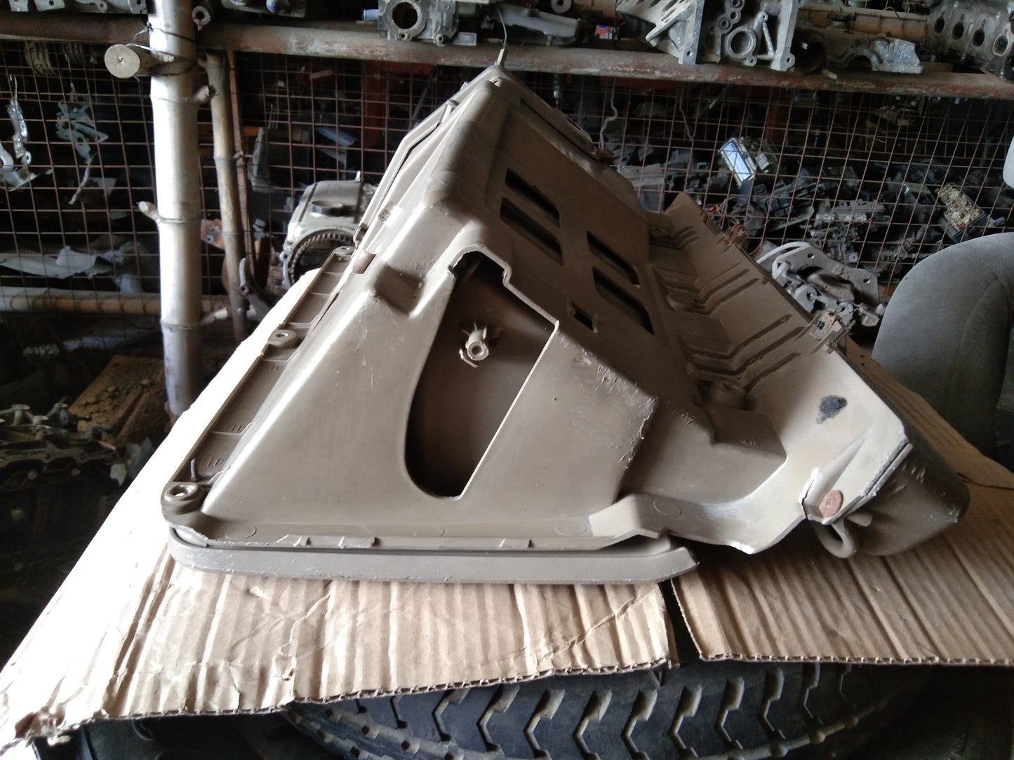 Optra 1.8 Glove Box