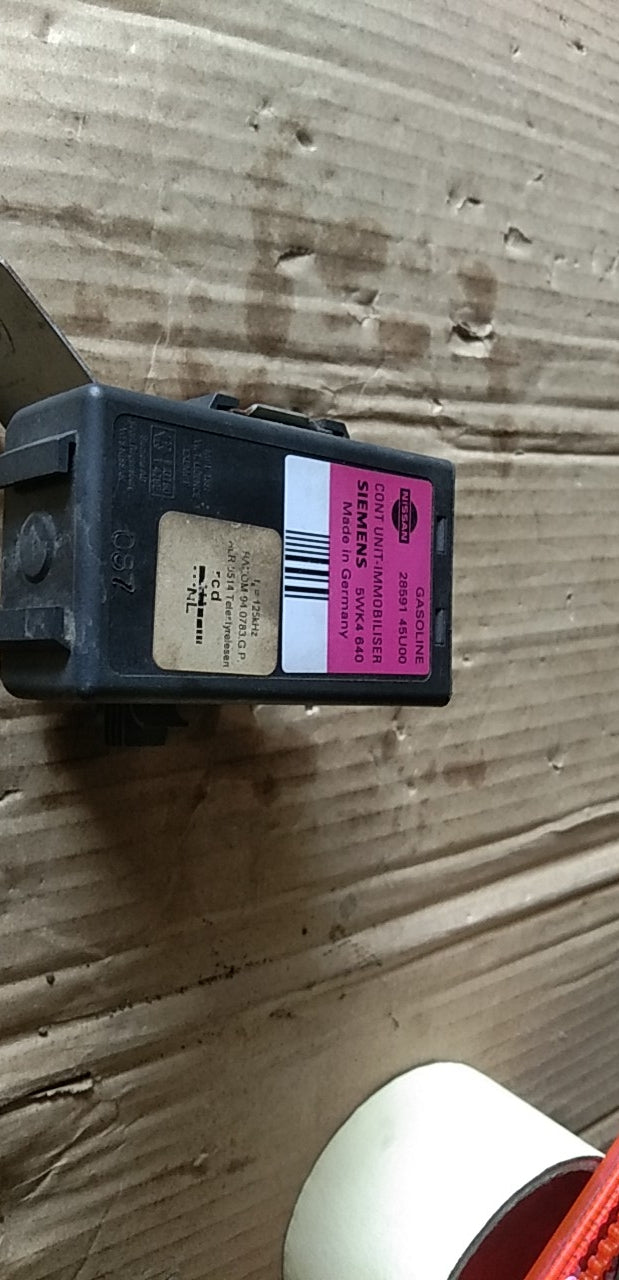 Nissan Cefiro Cont Unit-Immobiliser