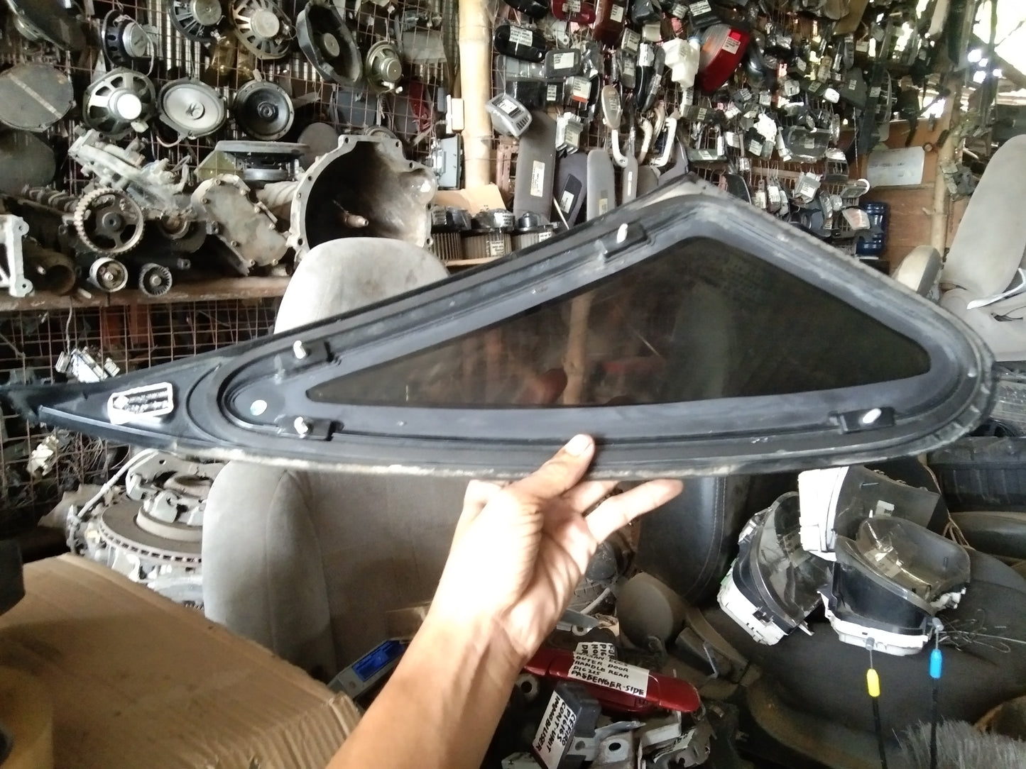 Optra 1.8 Quarter Glass Driver Side