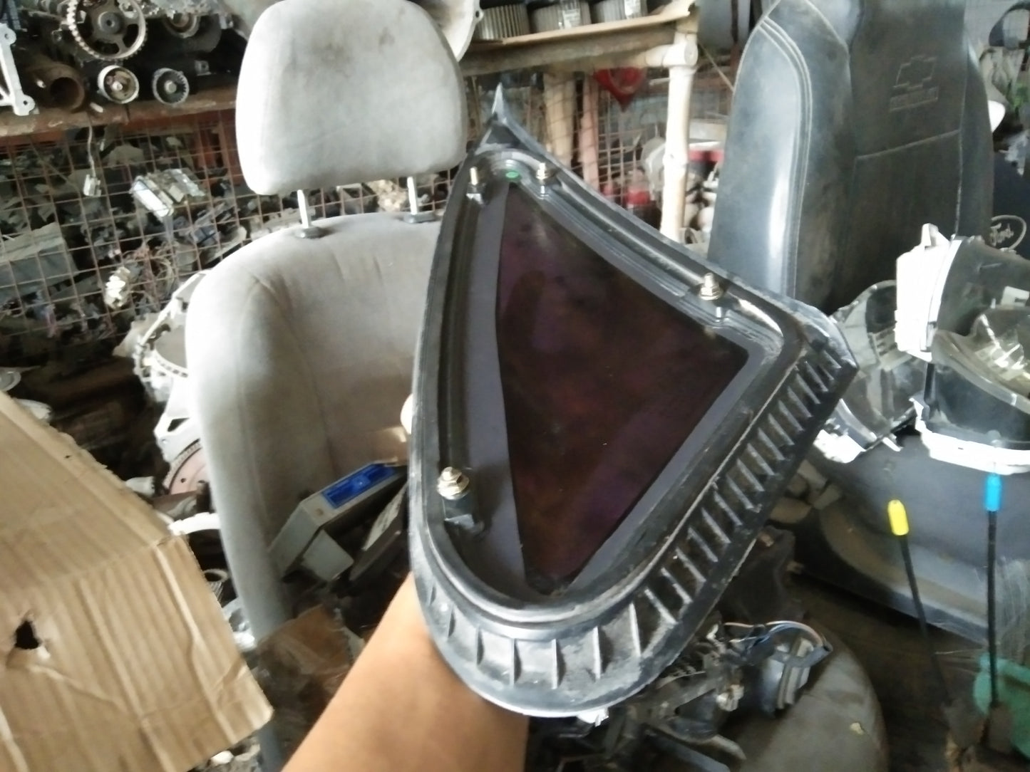Optra 1.6 Quarter Glass Driver Side