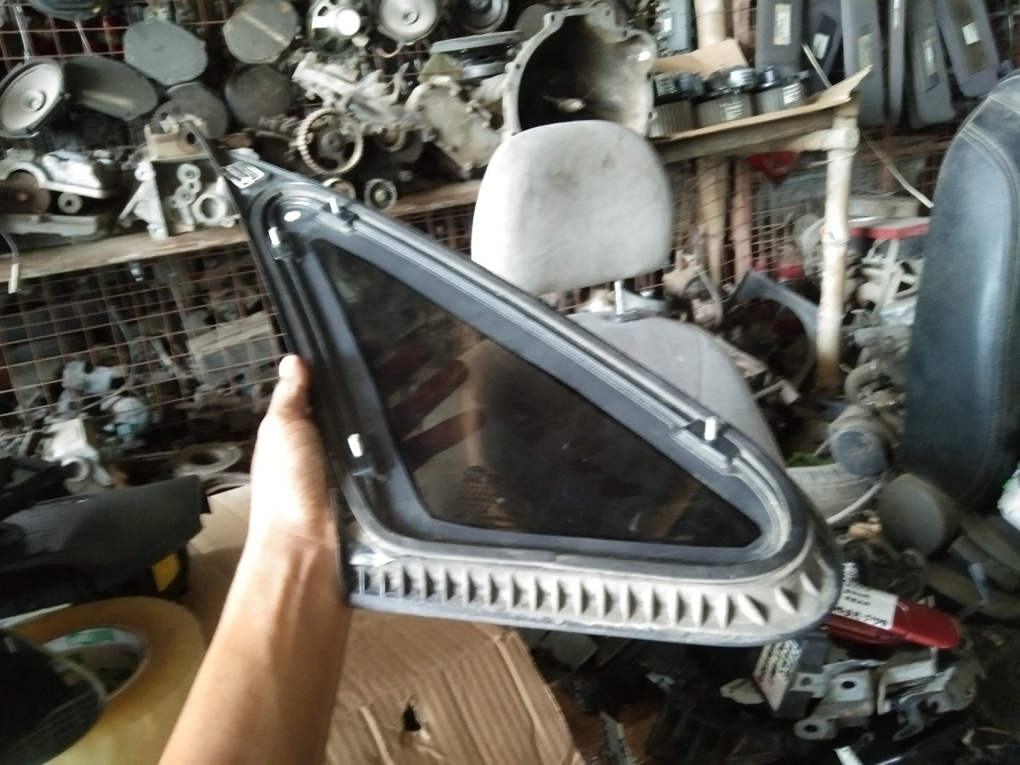 Optra 1.8 Quarter Glass Passenger Side