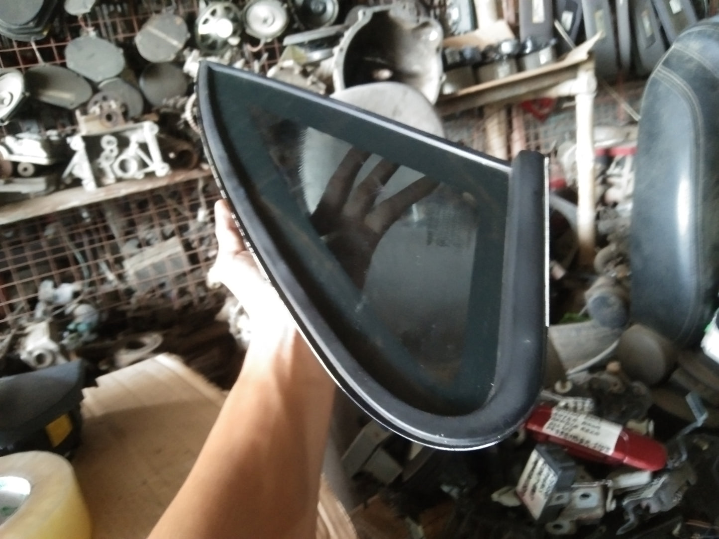 Optra Quarter Glass Passenger Side