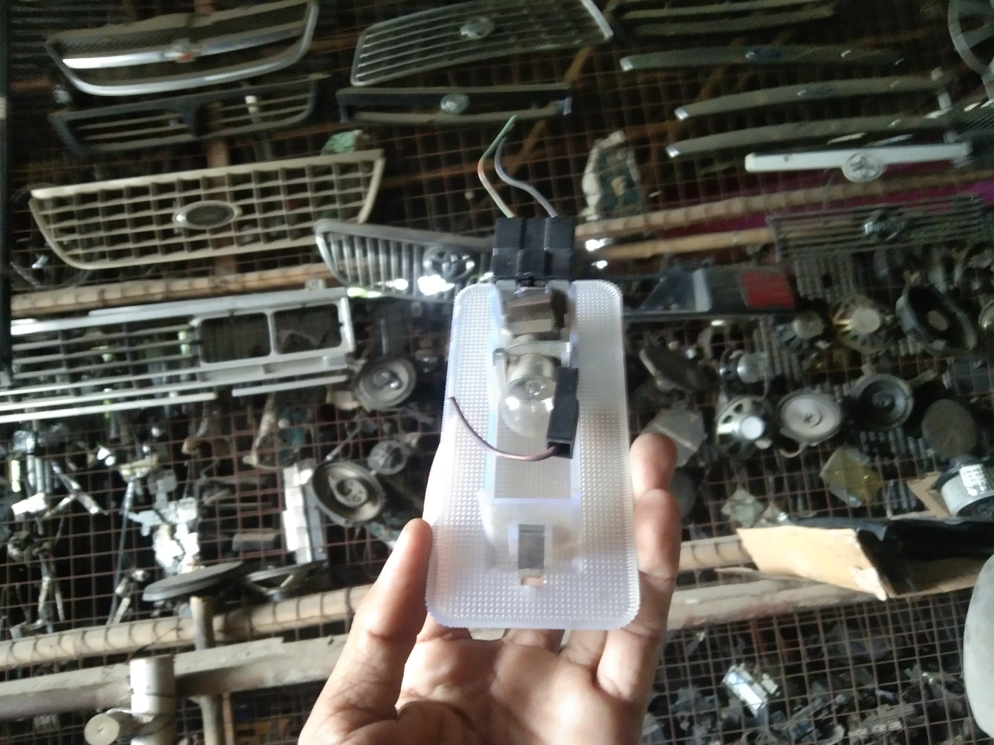 Escape Rear Dome Light