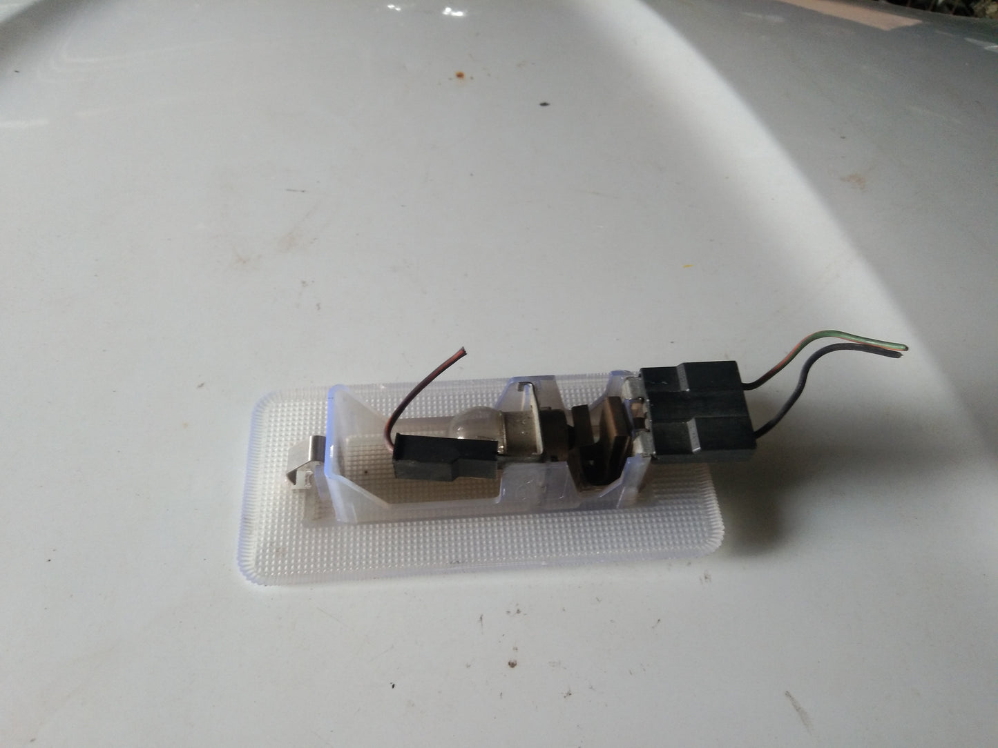 Escape Rear Dome Light