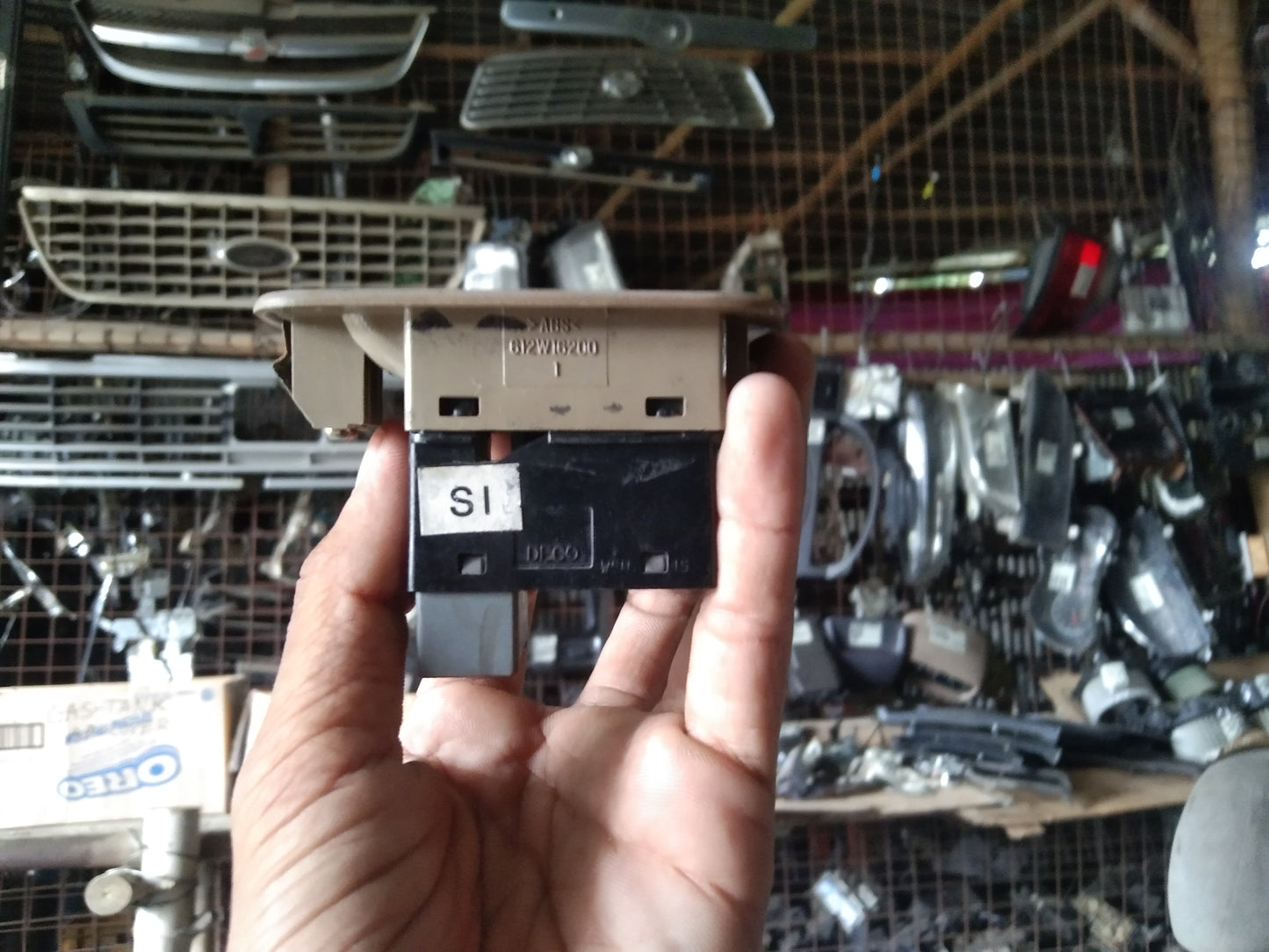 Optra Window Switch