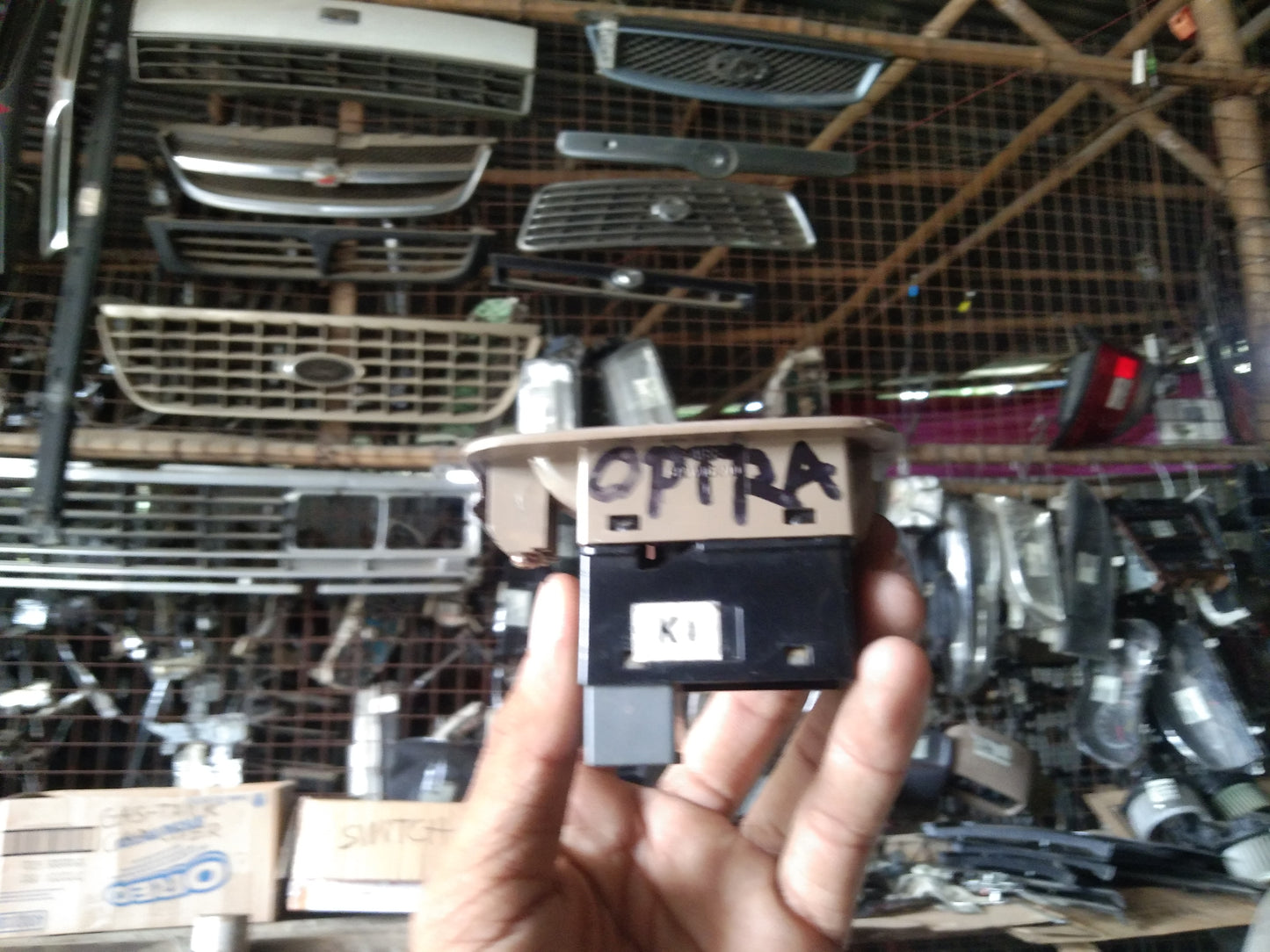 Optra Window Switch