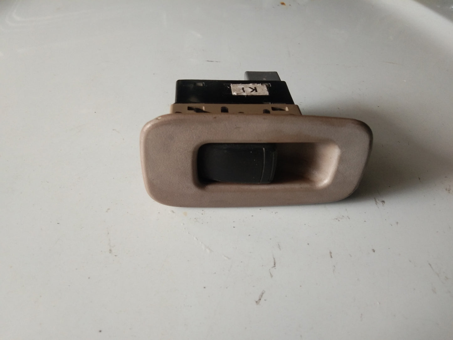 Optra Window Switch