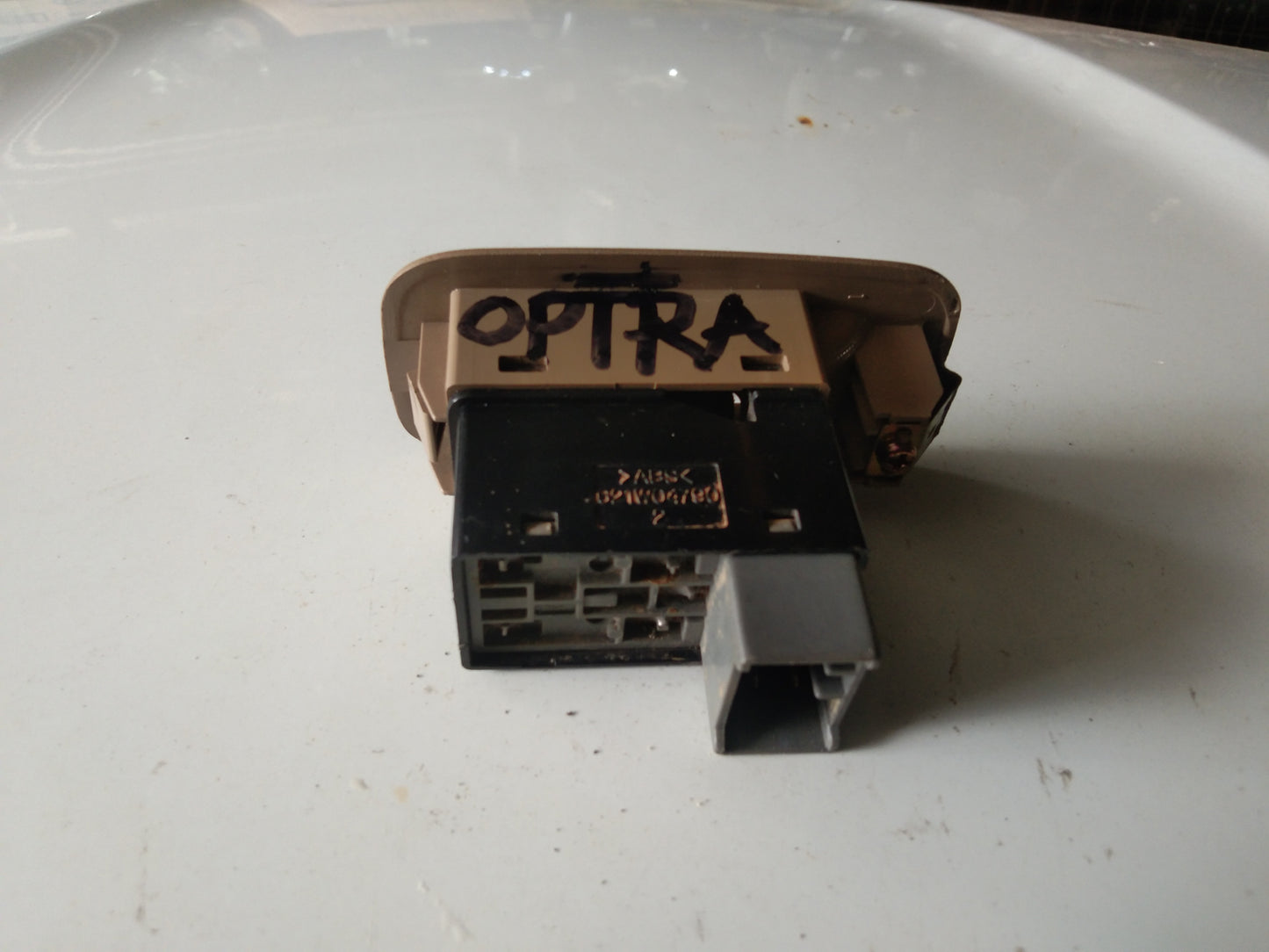 Optra Window Switch