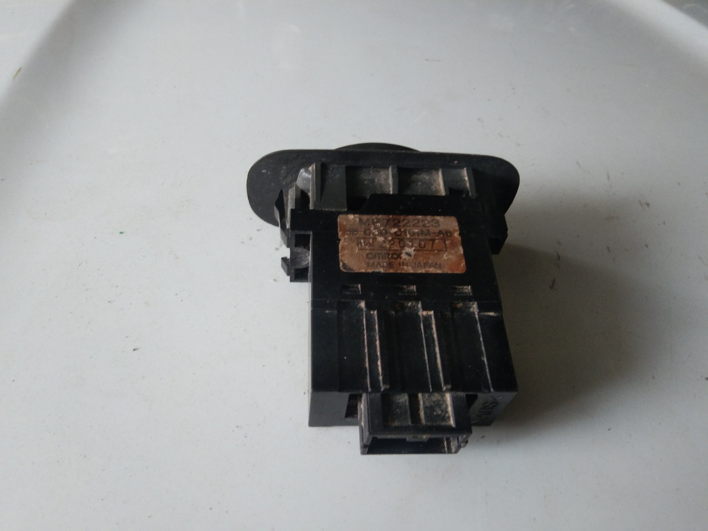 Mitsubishi Galant Rear Driver Side Window Switch