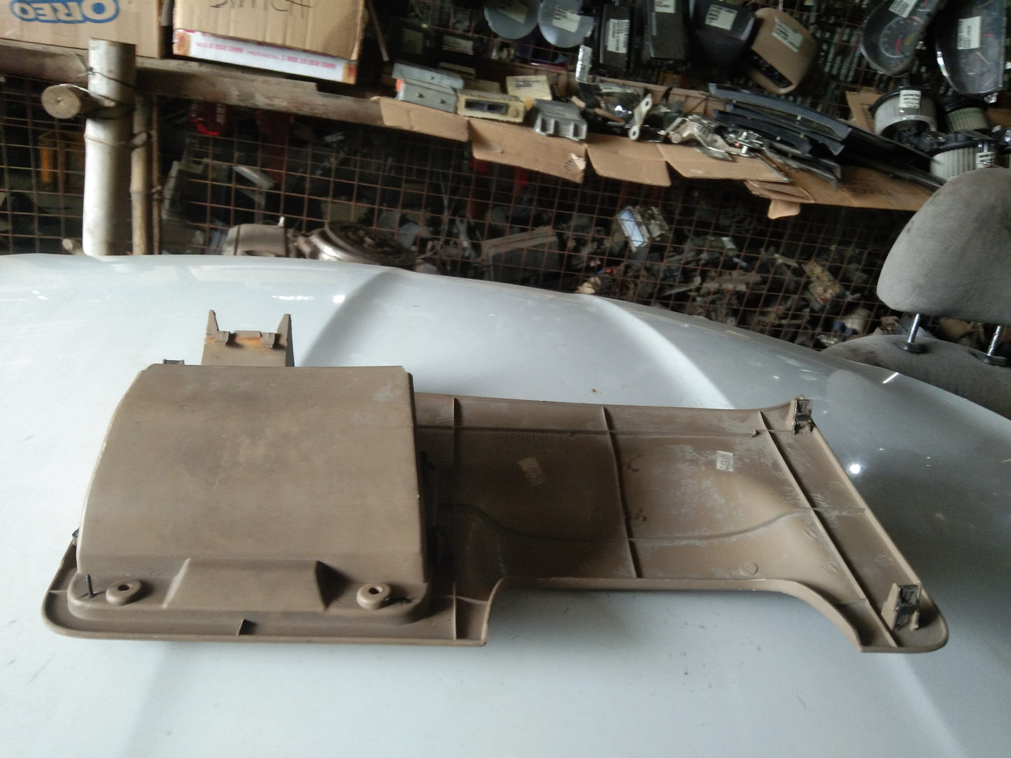 Optra 1.6 Fuse Box Cover