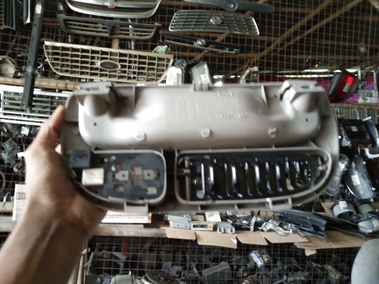 KIA Carnival Selling Handle Front Driver Side