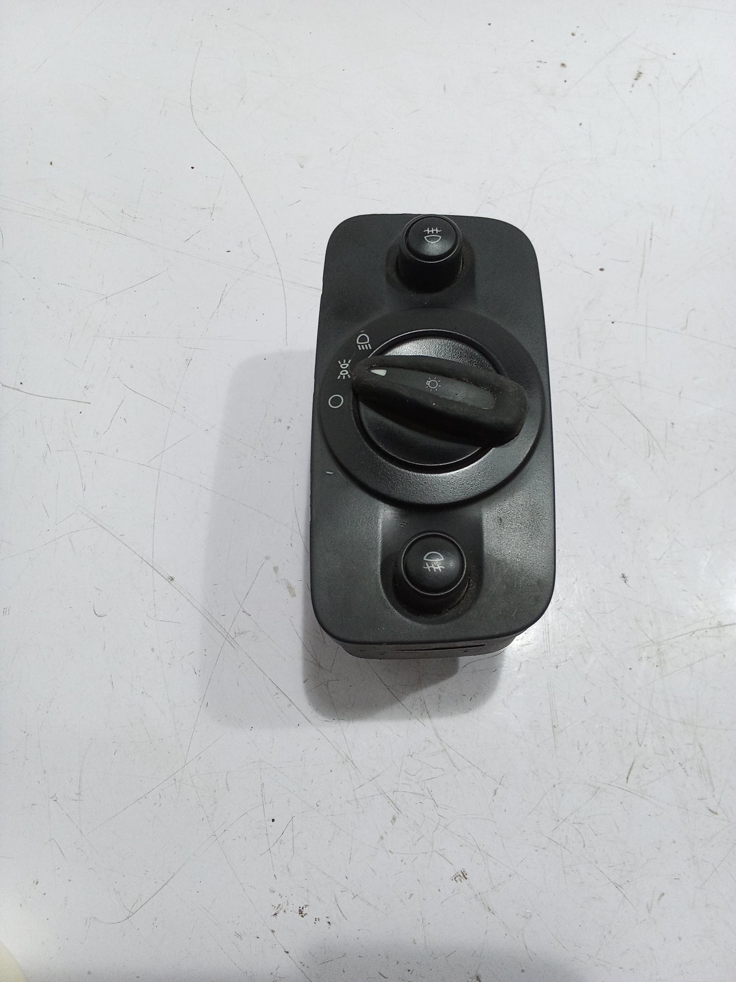 Headlight Switch | Ford Fiesta 1.5