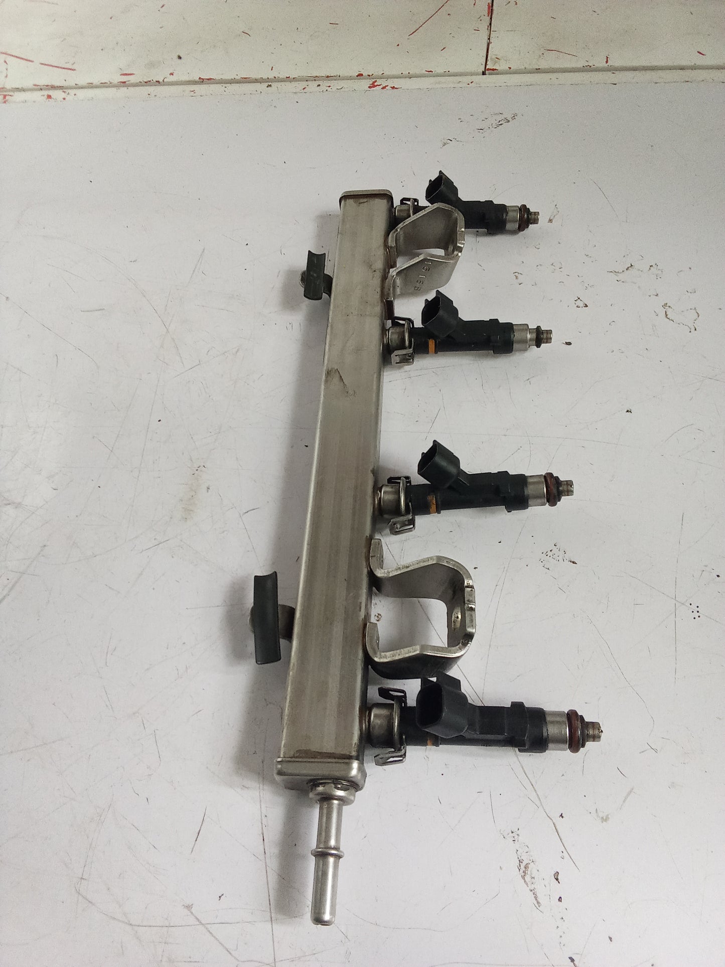 Fuel Rail | Injector | Ford Escape 2.3
