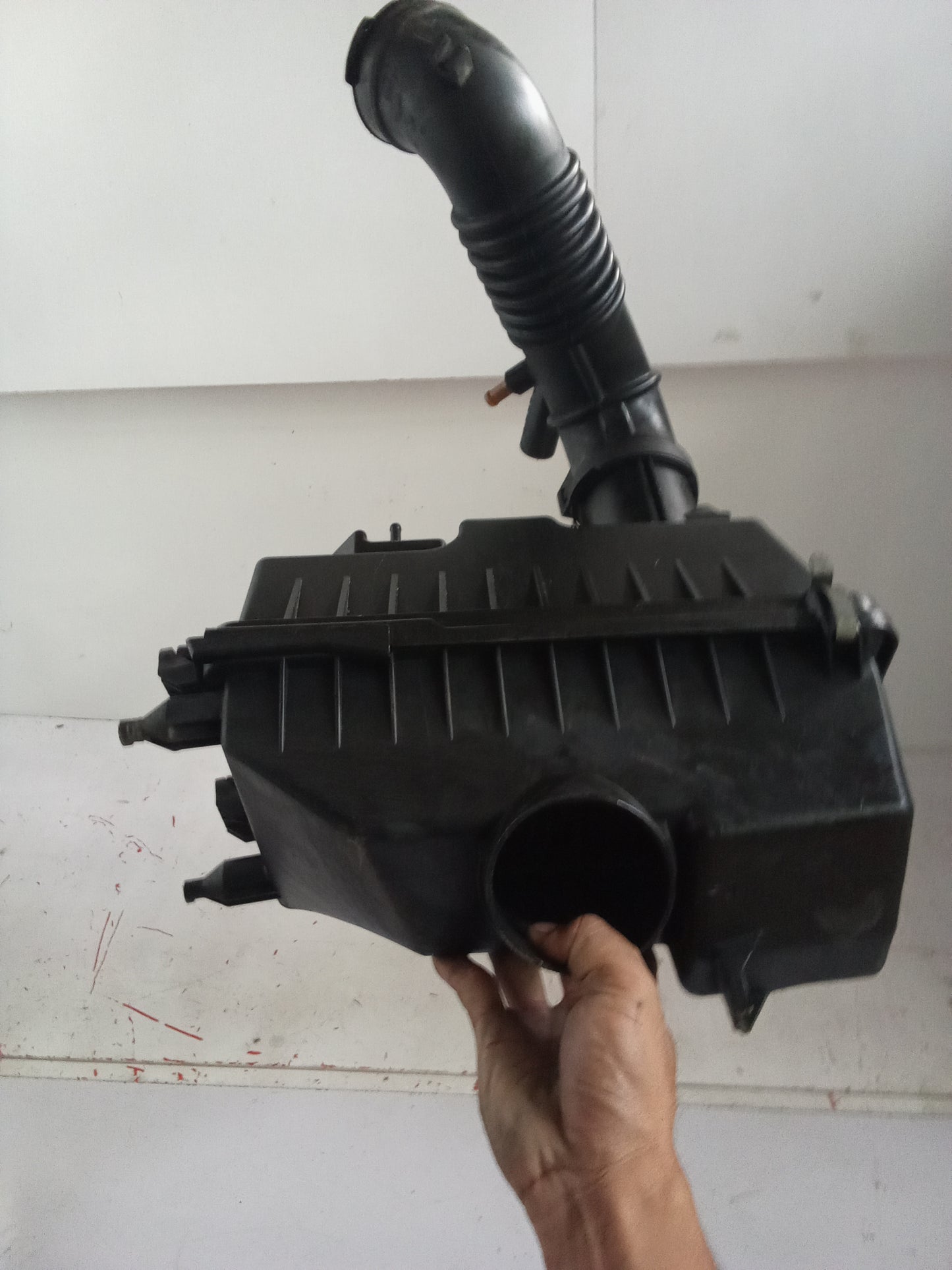 Air Box | Hose | Ford Escape 2.3