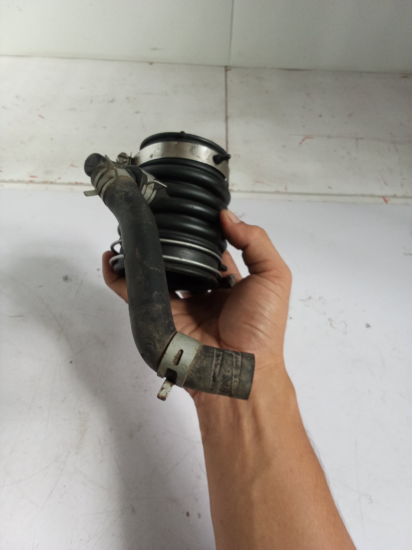 Air Box Hose | Nissan Almera