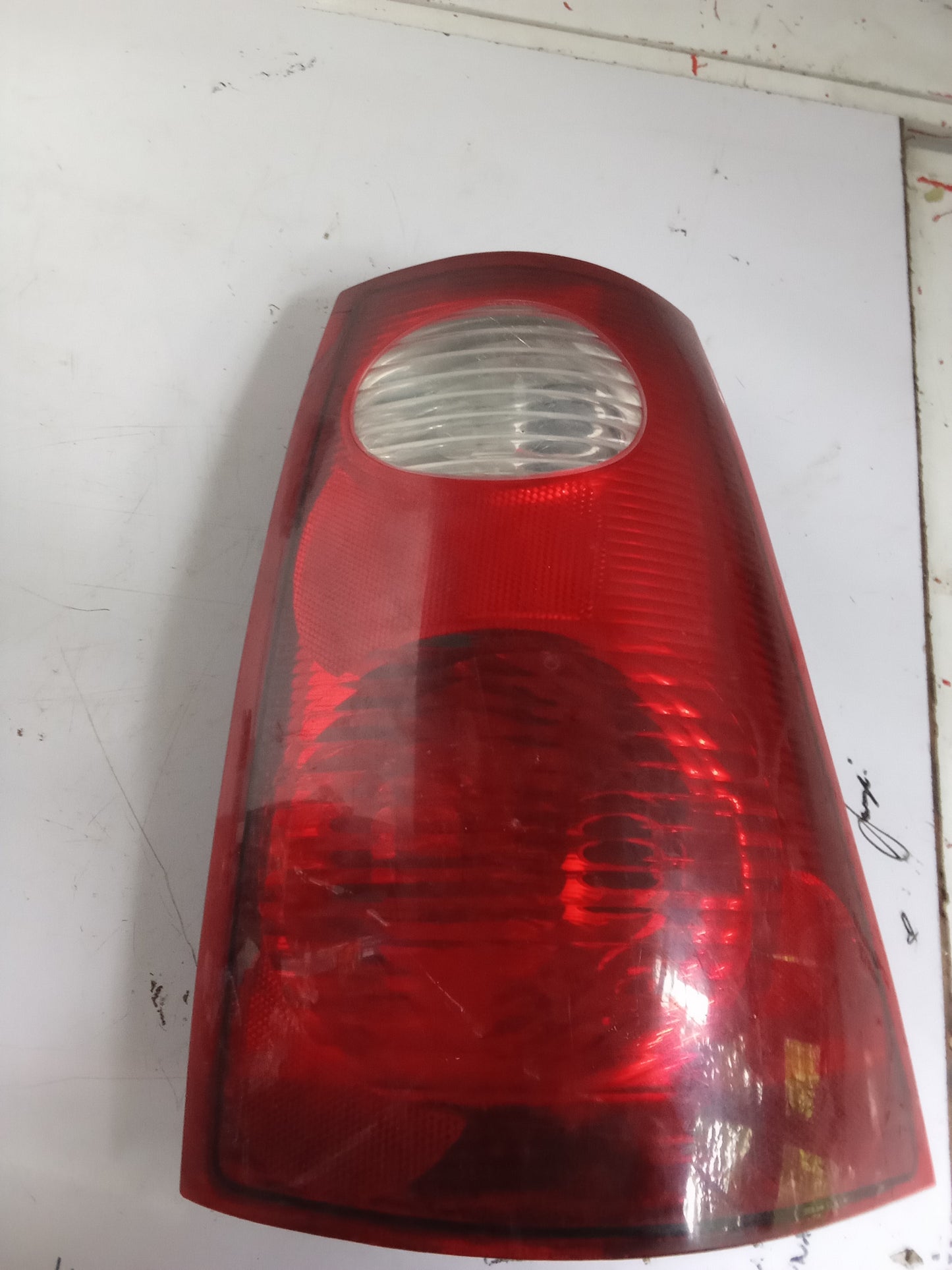 PS | Tailight | Ford Sport Trac