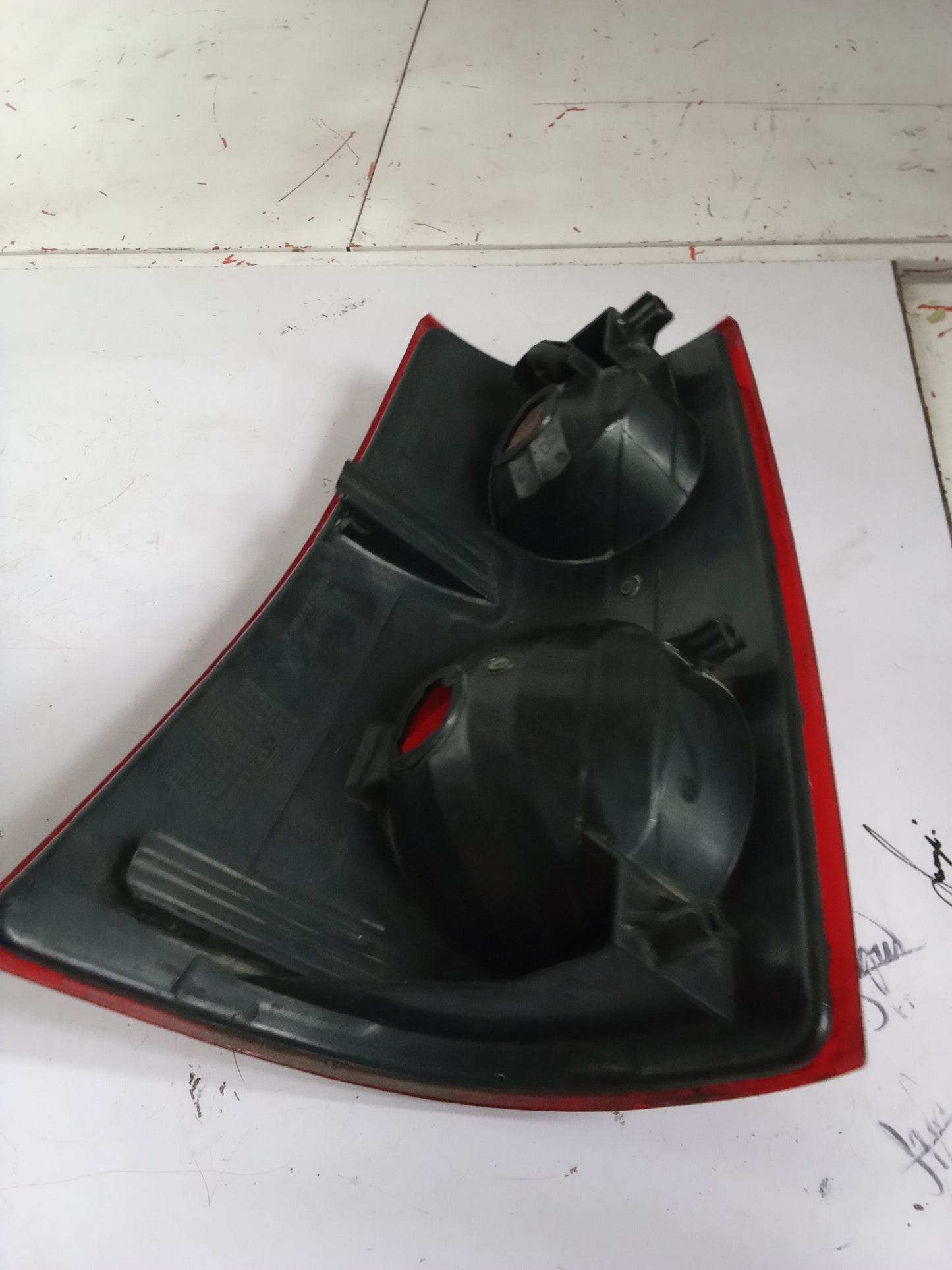 PS | Tailight | Ford Sport Trac