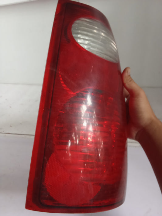 PS | Tailight | Ford Sport Trac