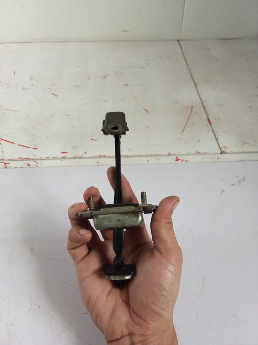 Door Hinge | Chevrolet Spin