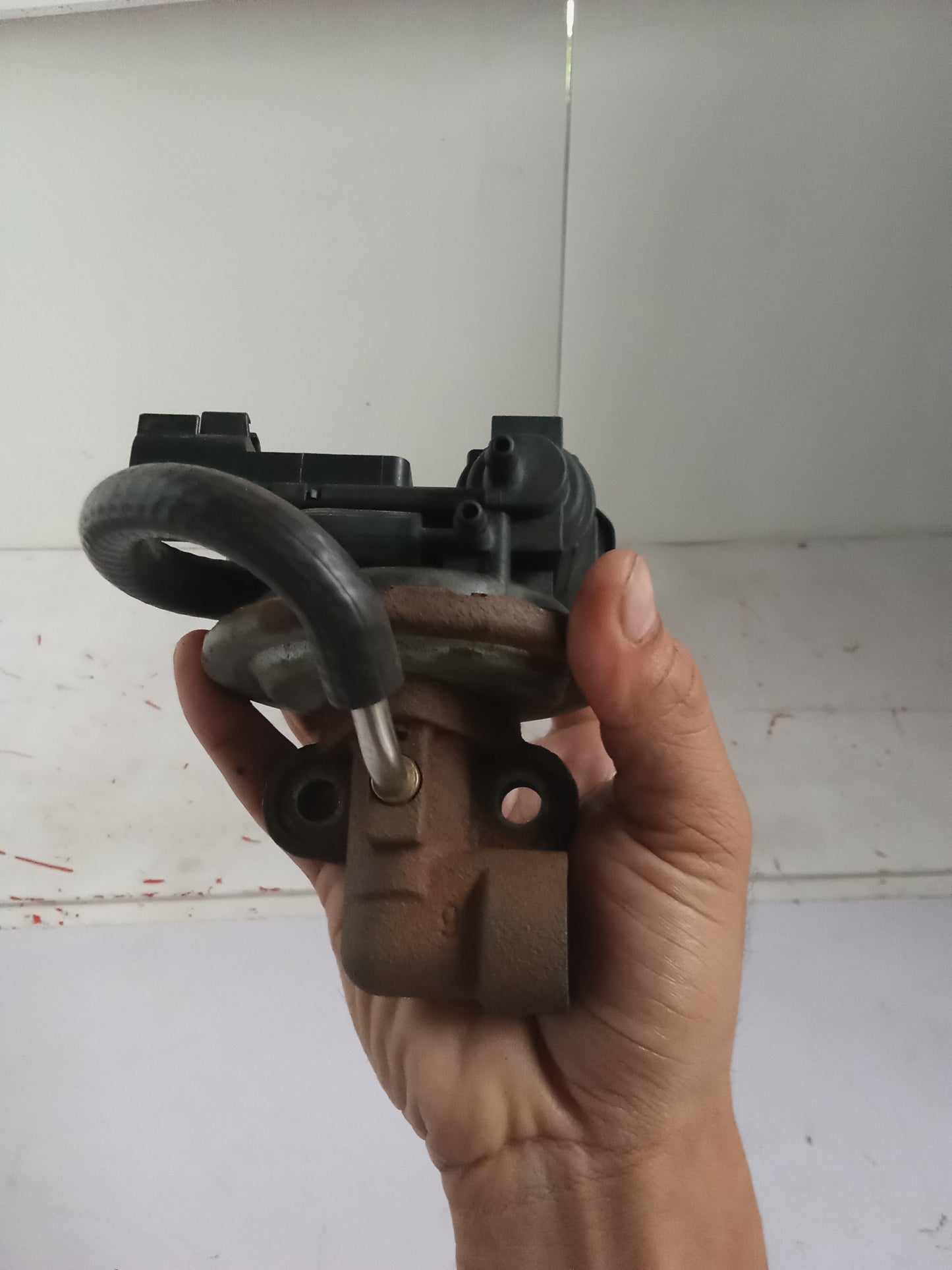 EGR VALVE | Ford Explorer 2005