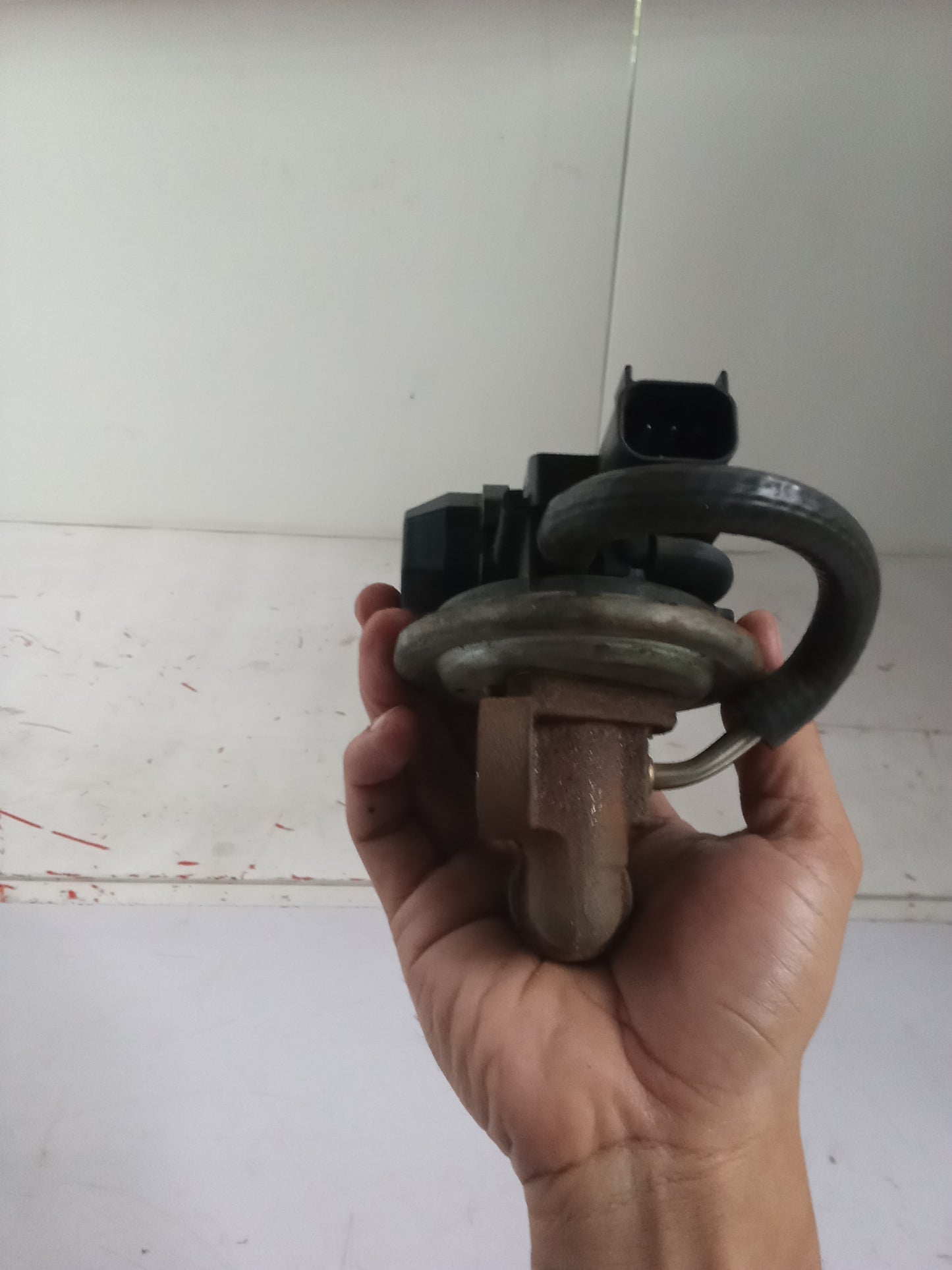 EGR VALVE | Ford Explorer 2005