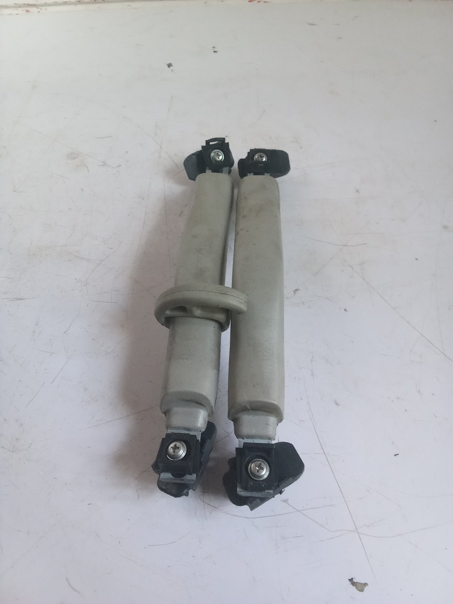 L|R 2nd Row Seat Ceiling Handle | Hyundai Tucson Crdi