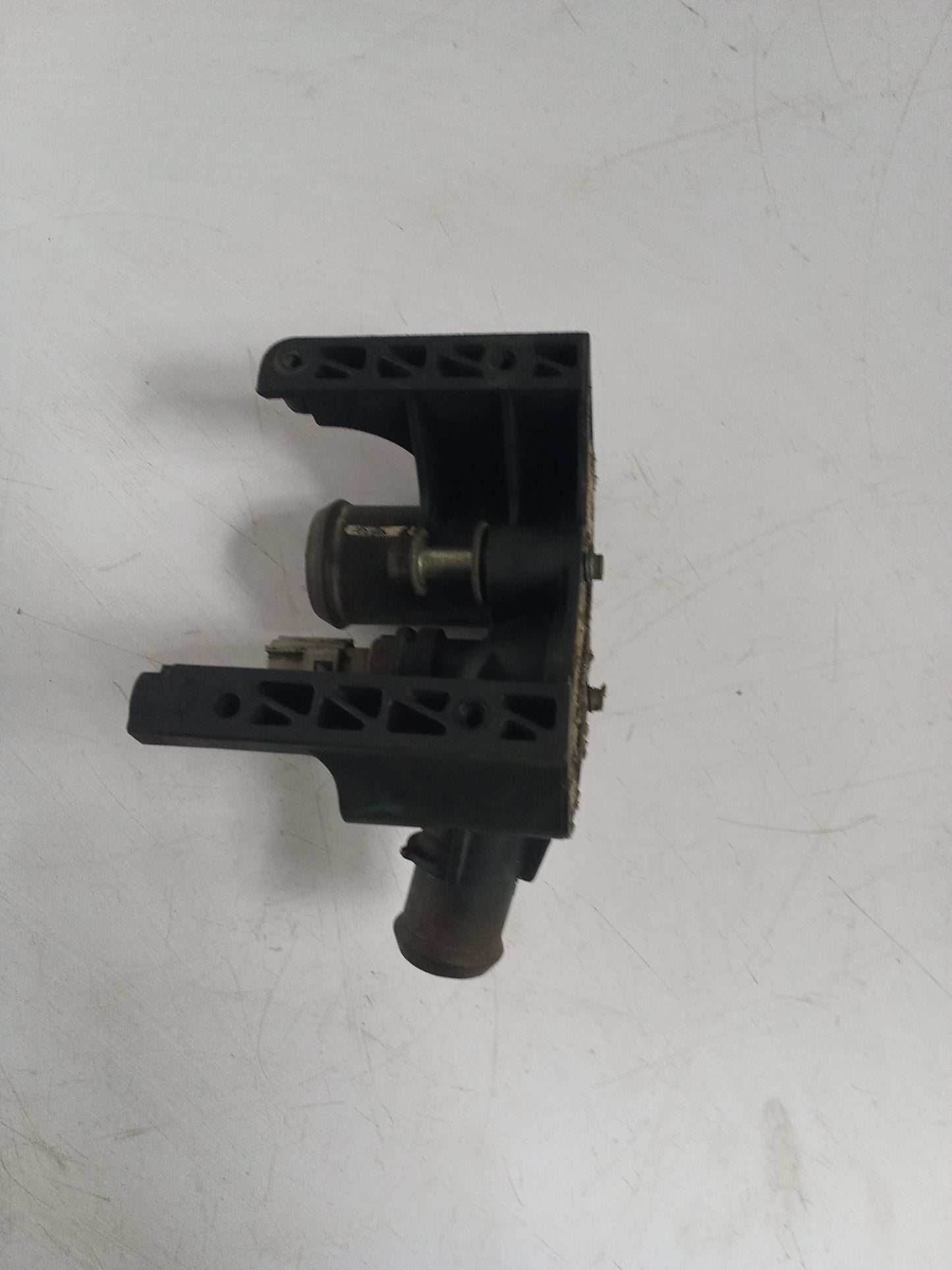 Thermostat Housing | Ford Fiesta 1.5