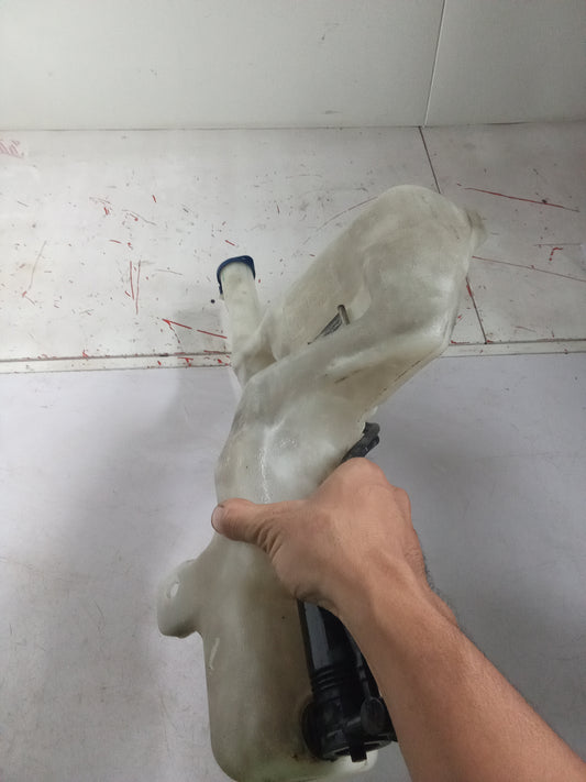 Washer Tank | Ford Fiesta black