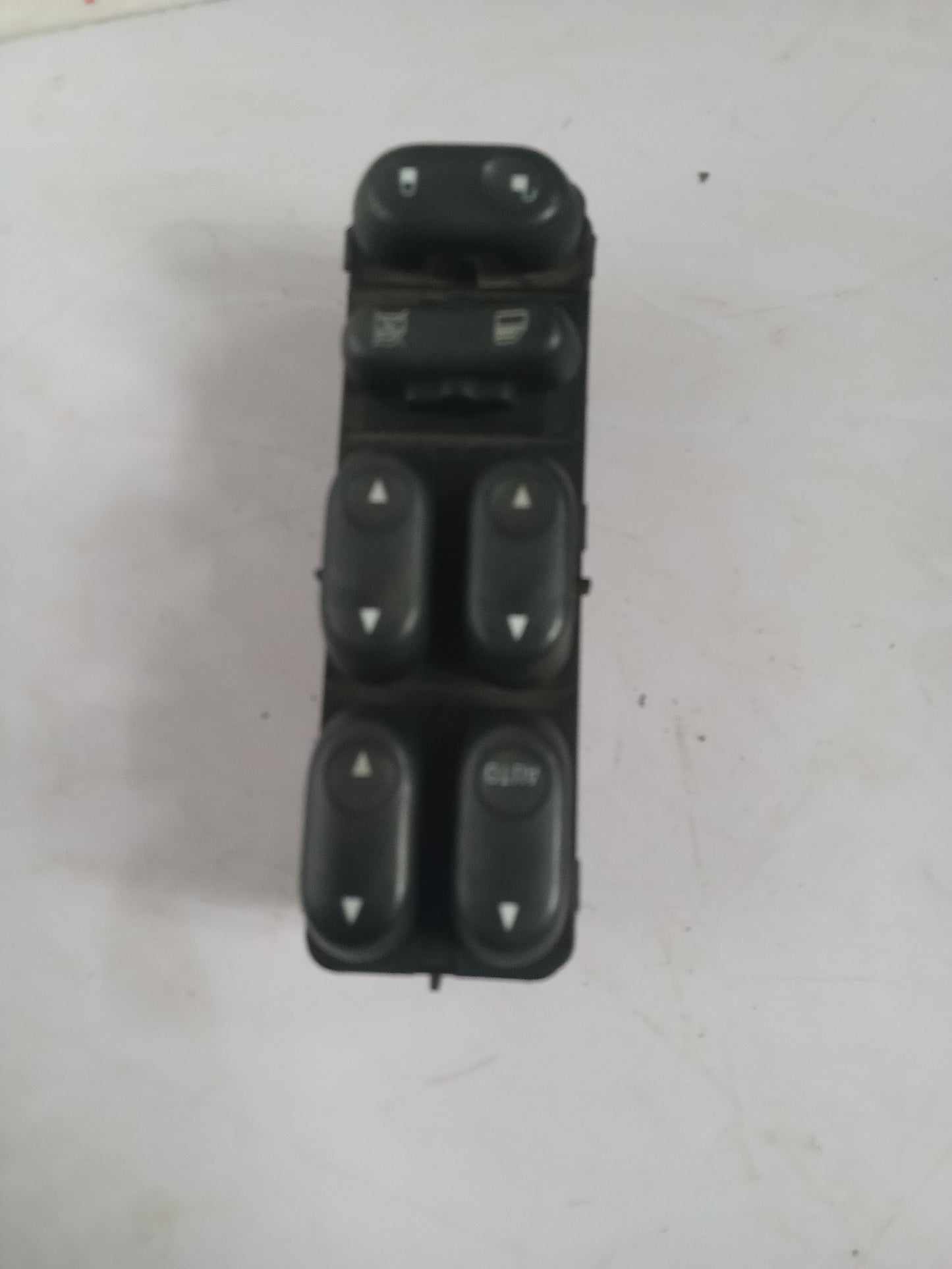 Main Switch | Mazda Tribute 2.3