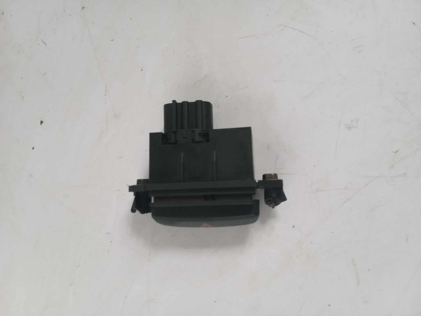 Hazzard Switch | Mazda Tribute 2.3