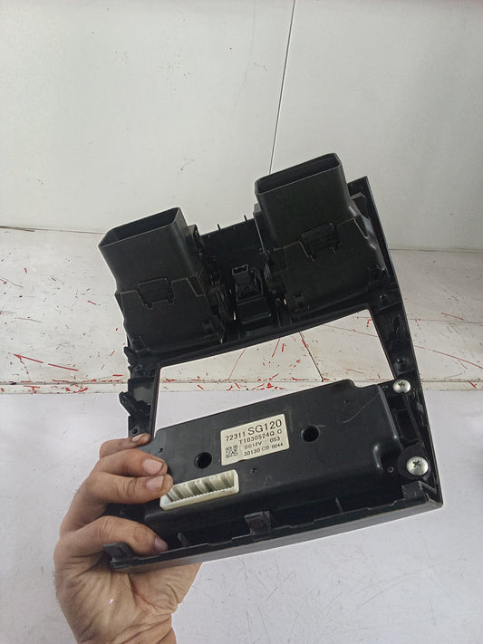 Center Frame | Subaru Forester