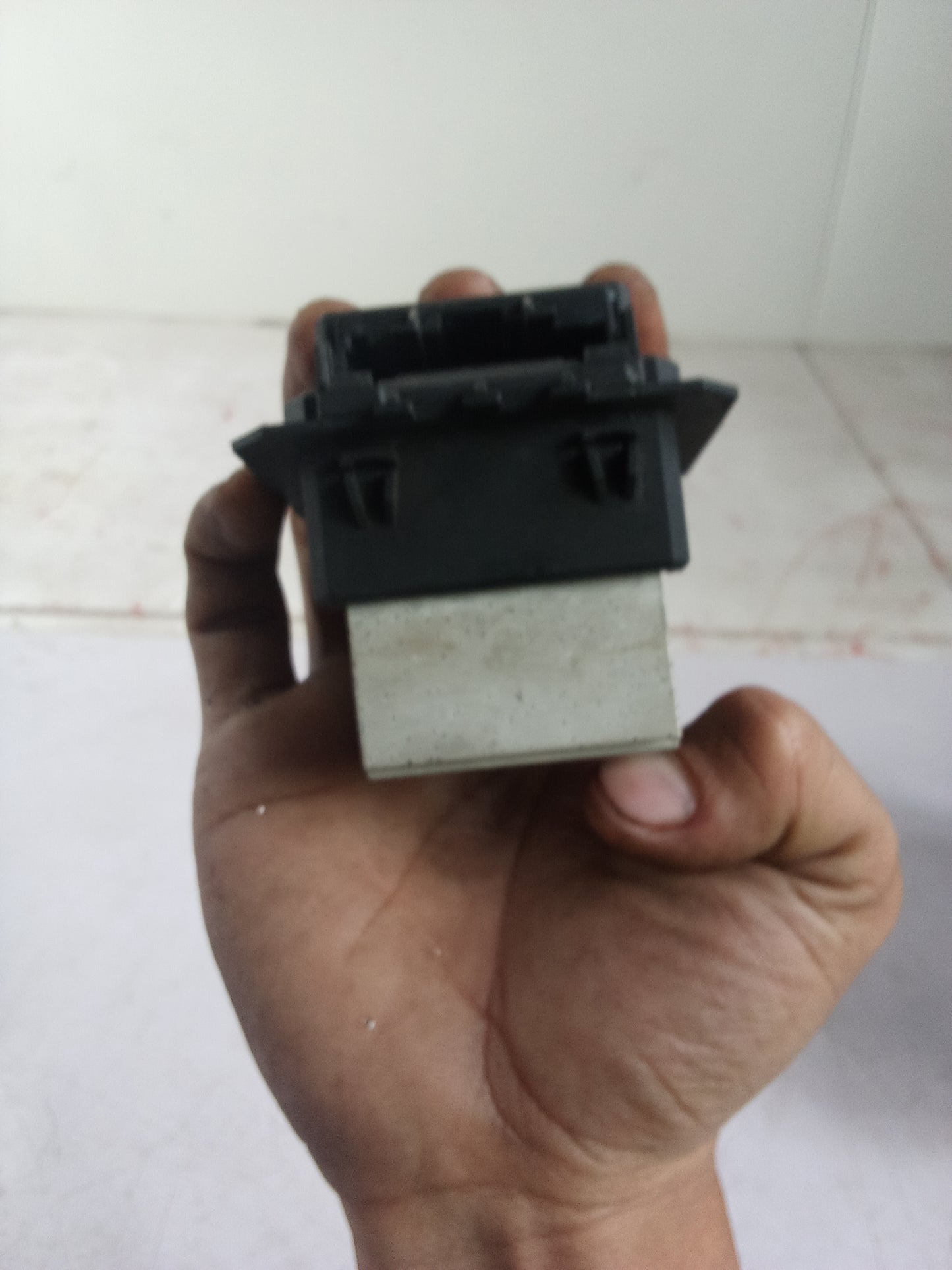 Resistor Block | Subaru Forester