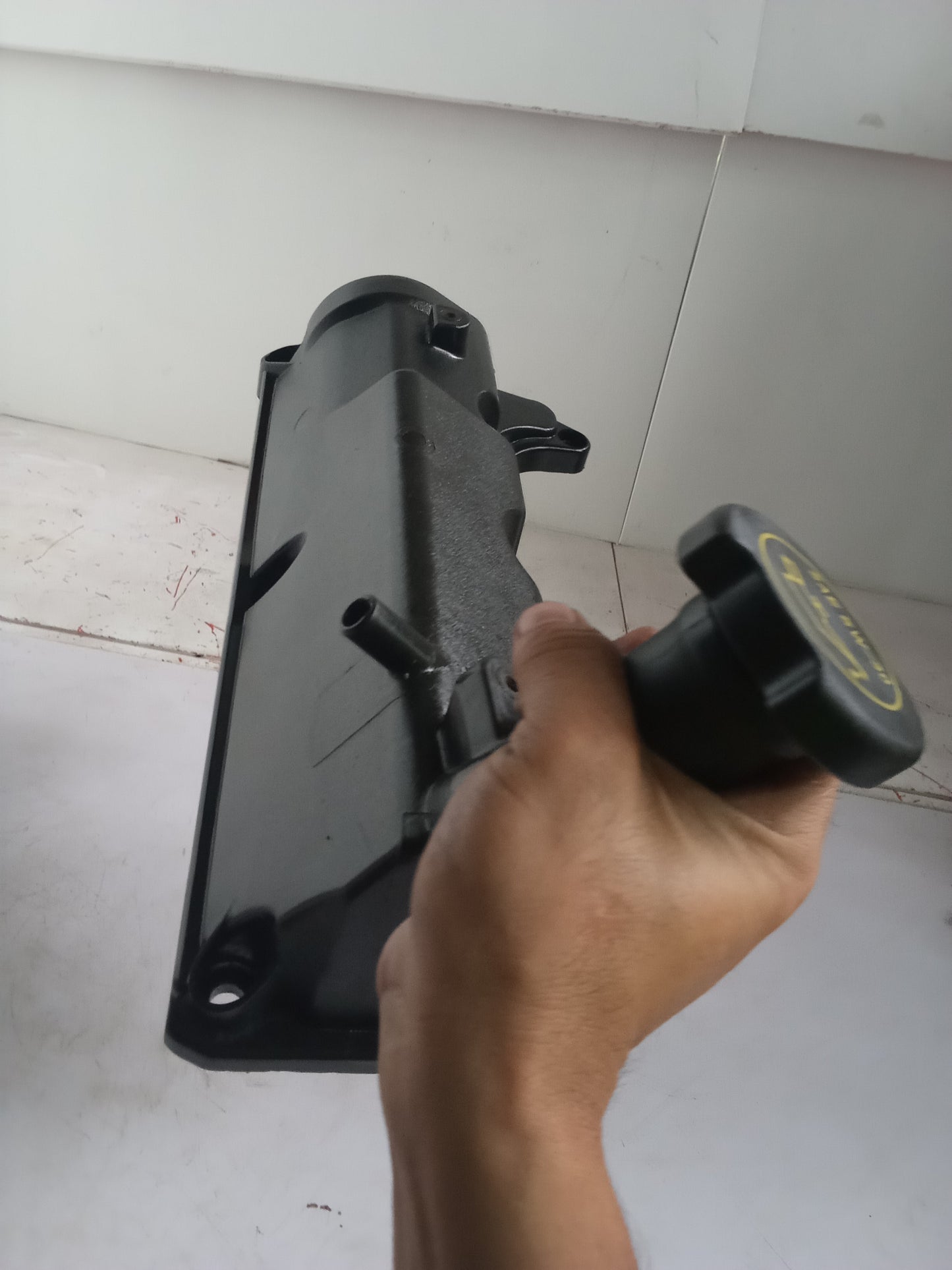 Valve Cover | Ford Explorer 2005