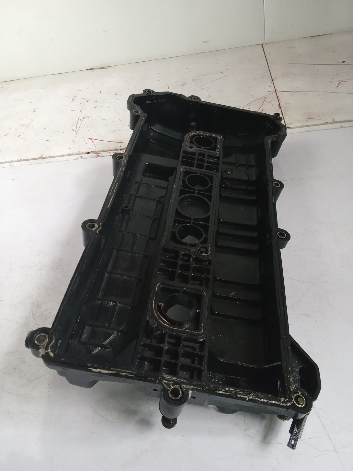 Valve Cover | Mazda Tribute 2.3