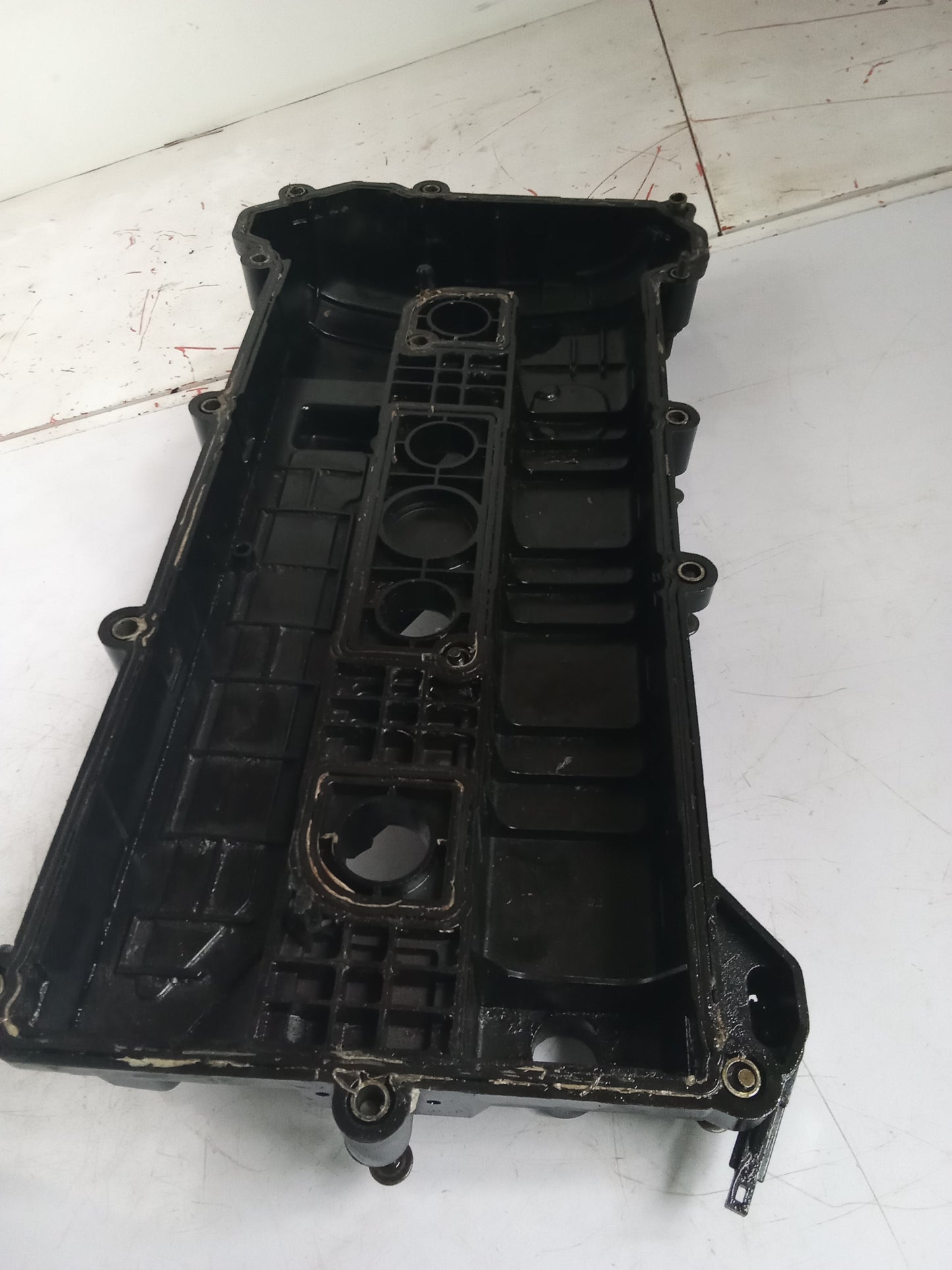 Valve Cover | Mazda Tribute 2.3