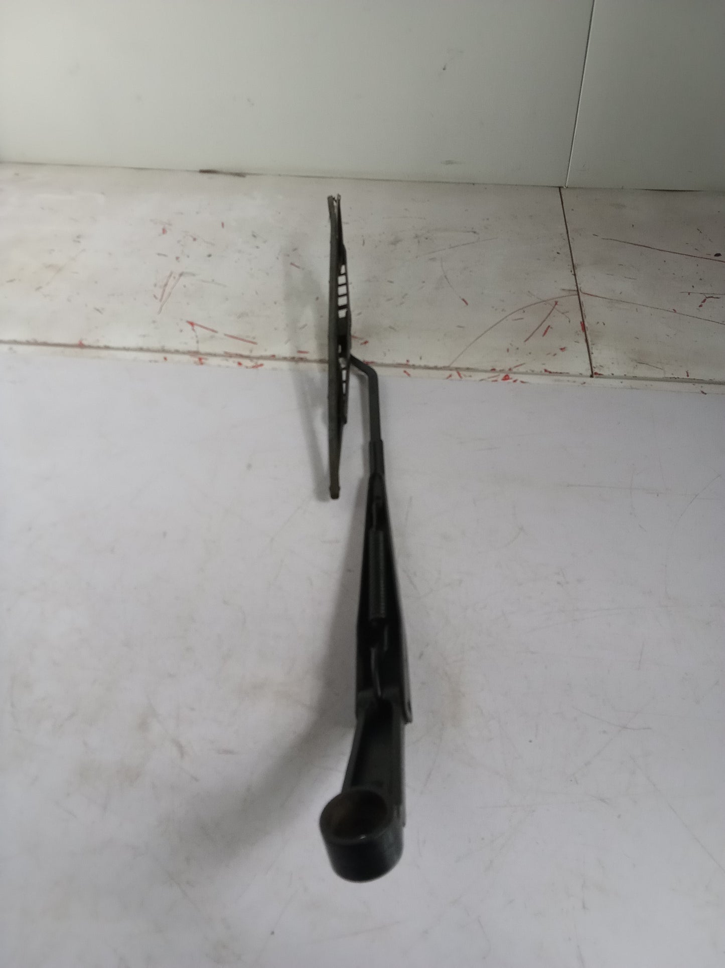 DS | Wiper Arm | Ford Escape 2.3