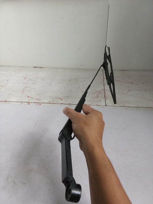 DS | Wiper Arm | Ford Escape 2.3