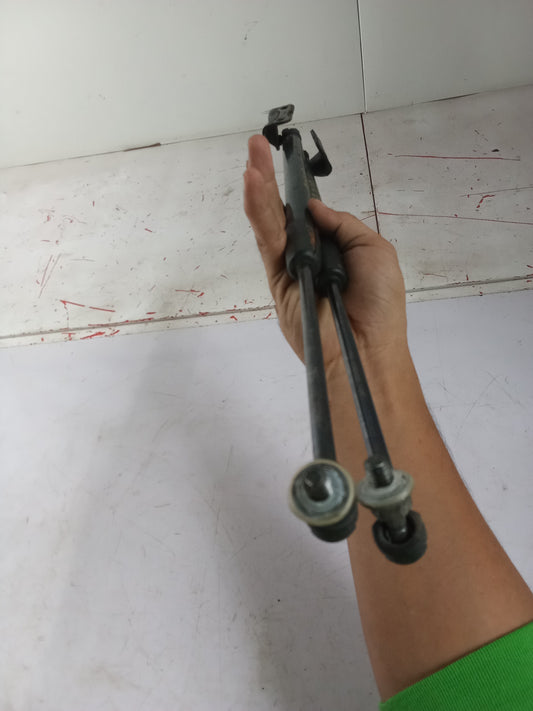 LR | Hydraulic Struts | Toyota Avanza